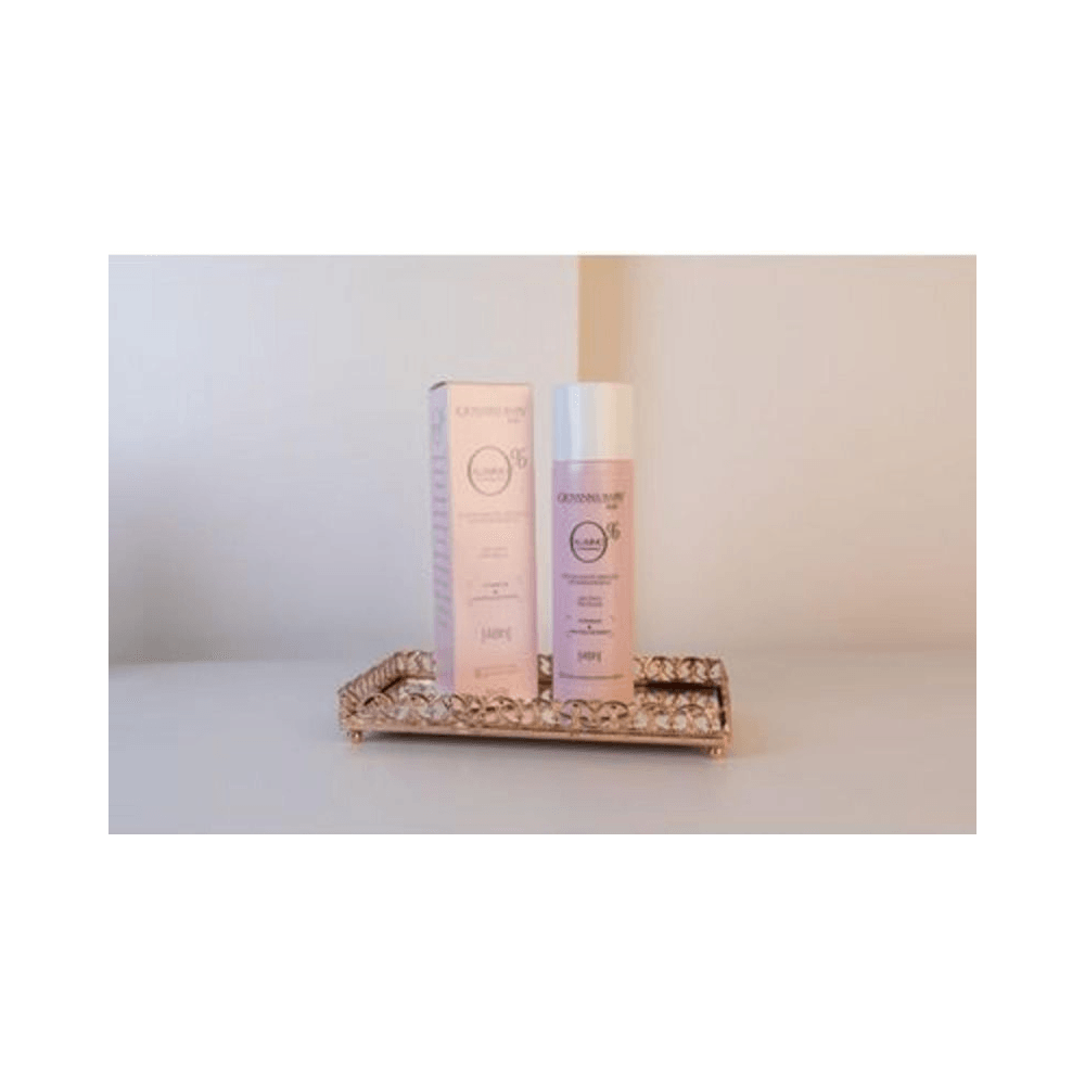 Desodorante Giovanna Baby Classic 150ml em ambiente neutro