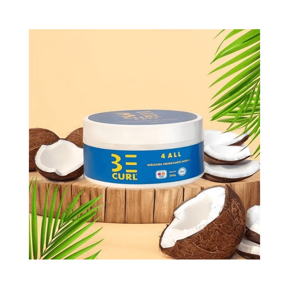 Máscara Be Curl 250g exibida com cocos partidos e folhagens, destaque natural