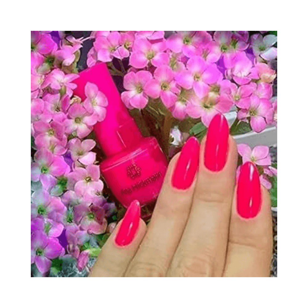 Esmalte Ana Hickmann Neon Shock com aplicação em unhas - Tom rosa choque