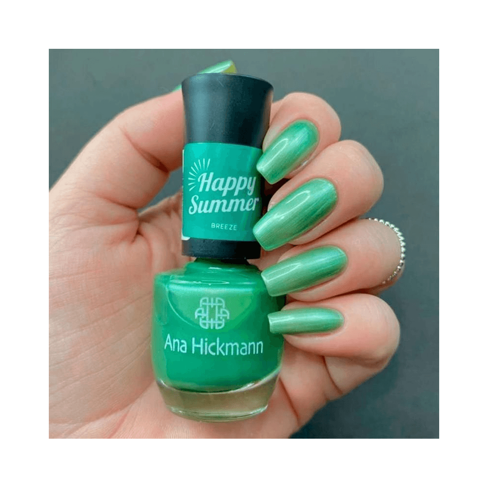 Esmalte Ana Hickmann Happy Summer Breeze aplicado em unhas