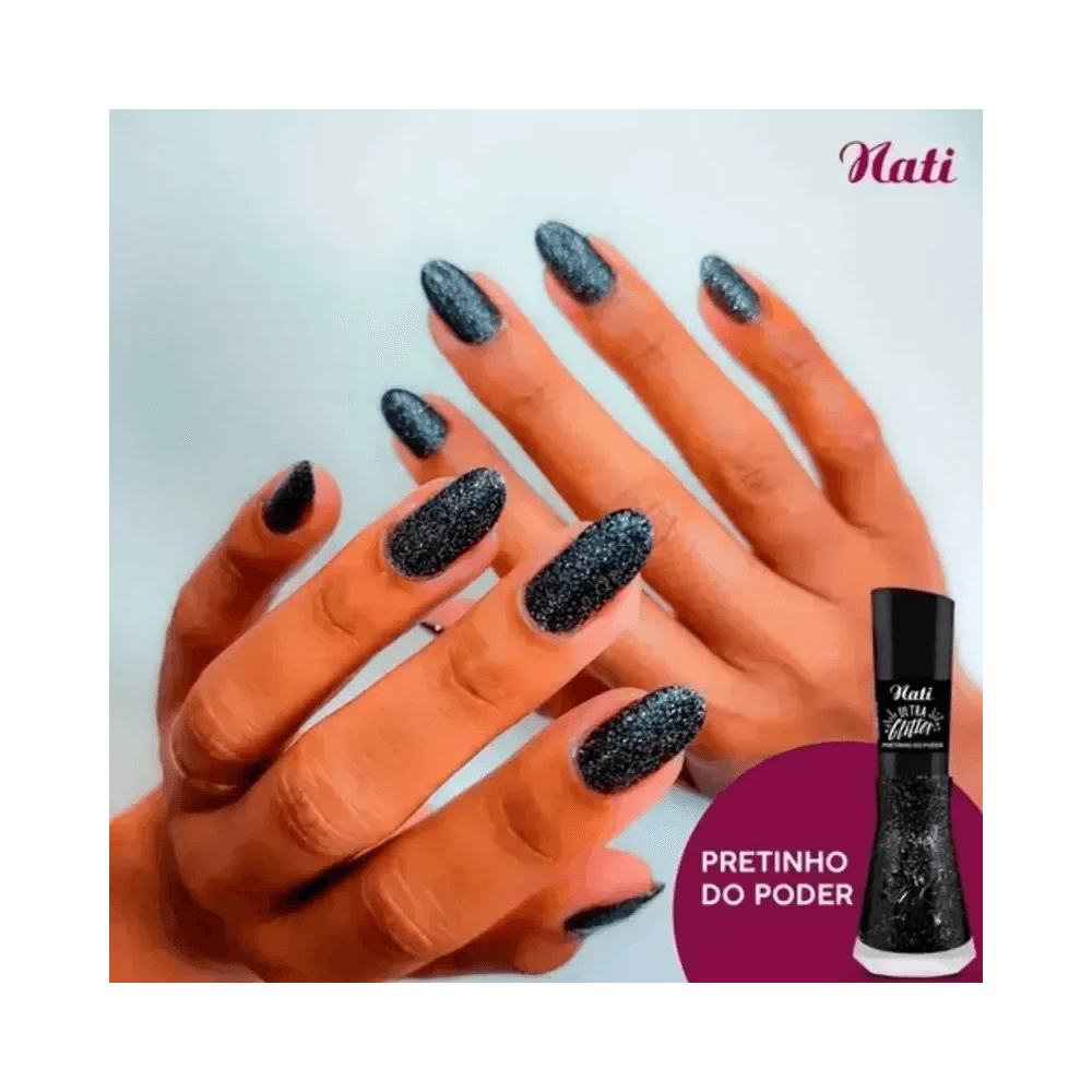 Aplicação do Esmalte Nati Ultraglitter nas unhas - acabamento texturizado e brilhante
