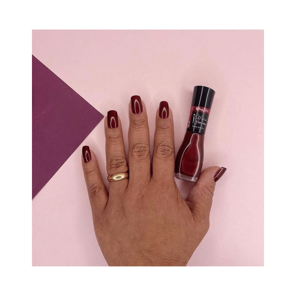 Unhas esmaltadas Paixão Sedutora Maria Pomposa