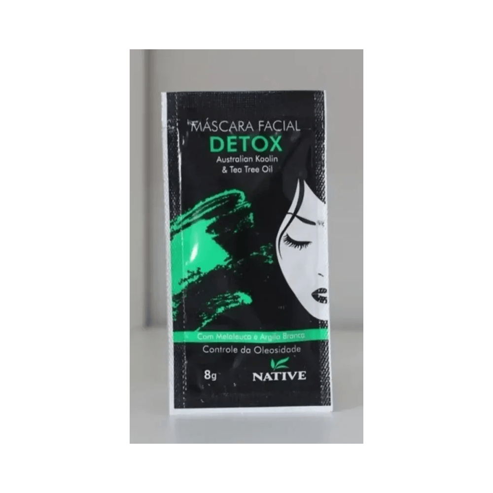 Sachê da Máscara Facial Detox Native em fundo neutro, embalagem preta e verde