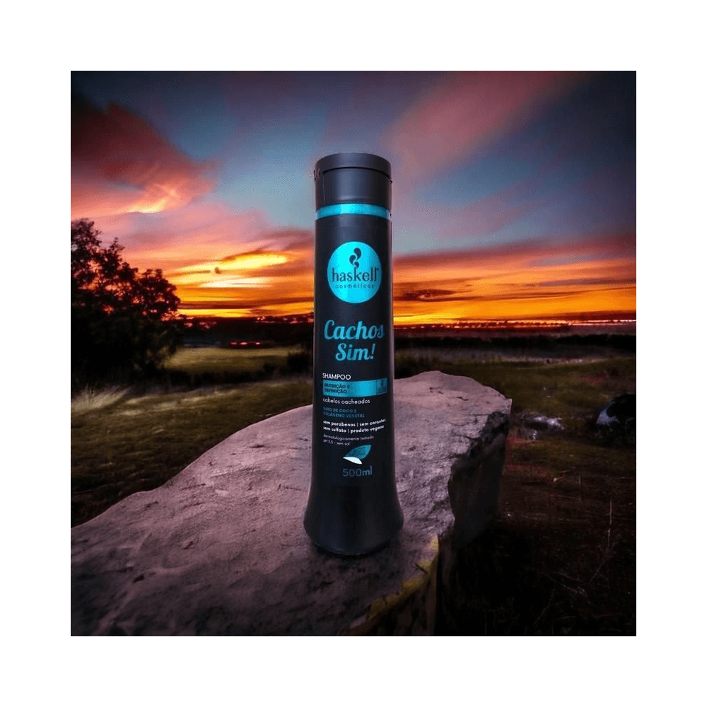 Shampoo Haskell Cachos Sim! 500ml em cenário natural